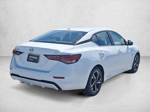 Used 2024 Nissan Sentra SV FWD image 5