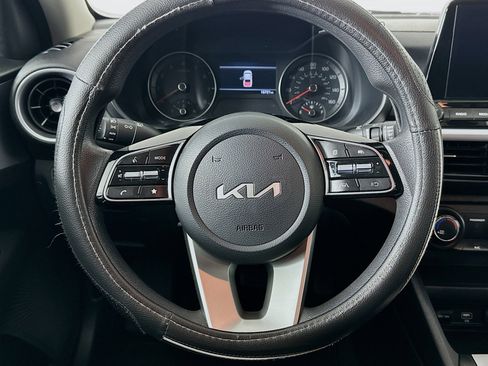 Used 2024 Kia Forte LXS FWD image 17