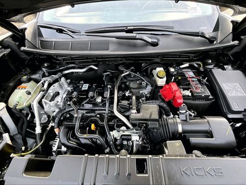 Used 2025 Nissan Kicks S w/ Charging Package image 59