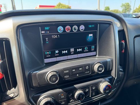 Used 2018 Chevrolet Silverado 1500 LT w/ All Star Edition AWD/4WD image 28