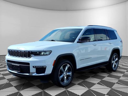 Used 2022 Jeep Grand Cherokee L Limited image 4