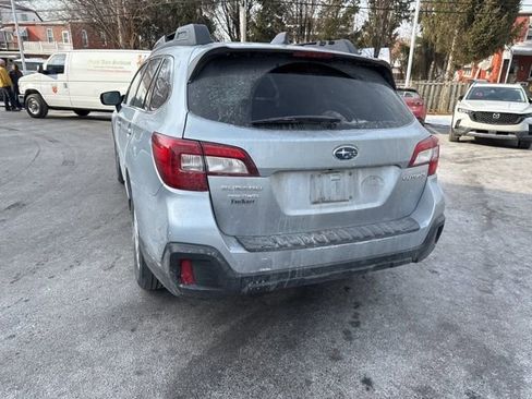 Used 2019 Subaru Outback 2.5i Premium image 7