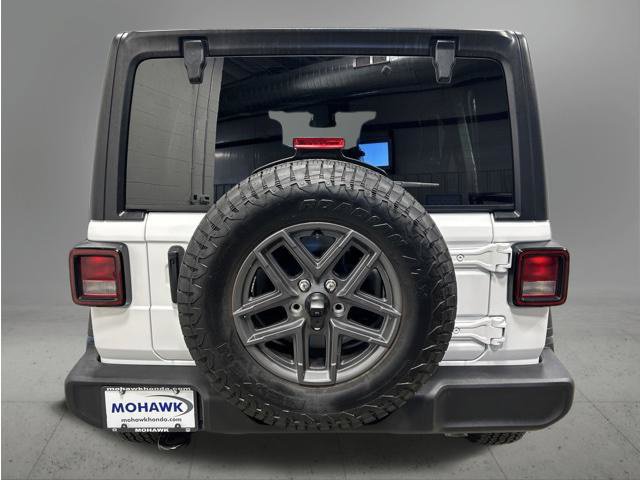 Used 2024 Jeep Wrangler Unlimited Sport AWD/4WD image 4