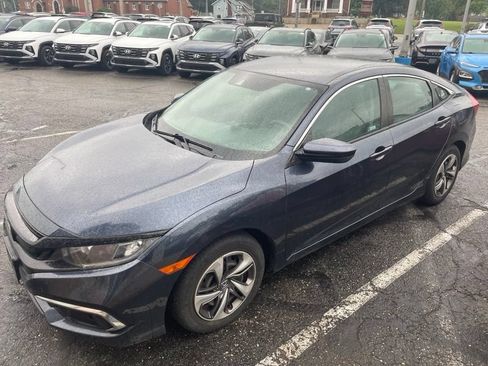 Used 2019 Honda Civic LX image 2