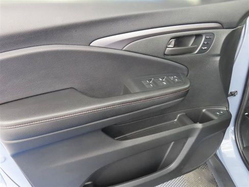 Used 2023 Honda Passport TrailSport image 16