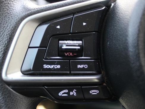Used 2018 Subaru Impreza 2.0i image 17