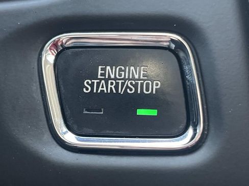 Used 2020 GMC Acadia SLE w/ Driver Convenience Package image 24