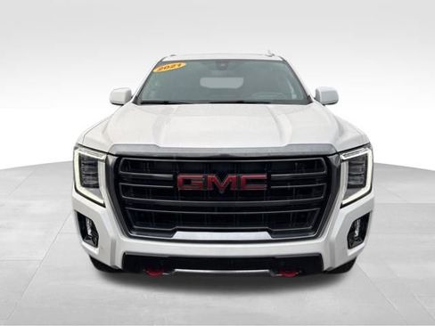 Used 2021 GMC Yukon XL AT4 w/ Rear Media and Nav Package AWD/4WD image 2