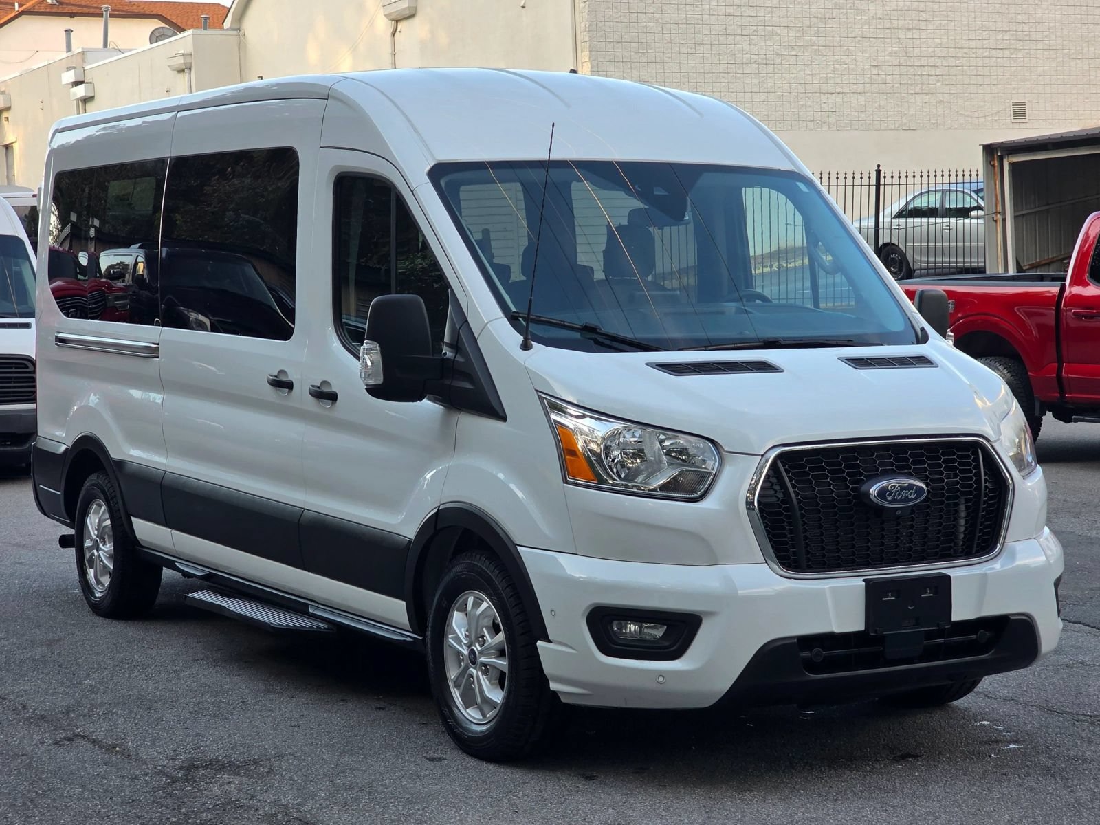 Used 2021 Ford Transit 350 XLT RWD image 9