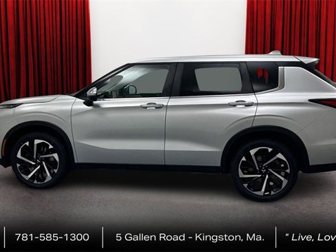 Used 2022 Mitsubishi Outlander ES image 8