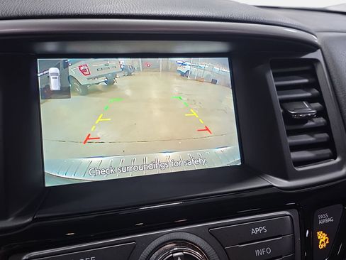Used 2020 Nissan Pathfinder SV image 22