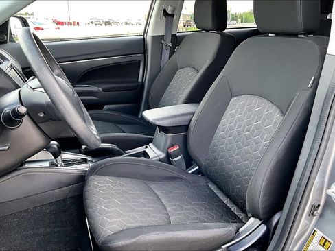 Used 2025 Mitsubishi Outlander Sport ES AWD/4WD image 23