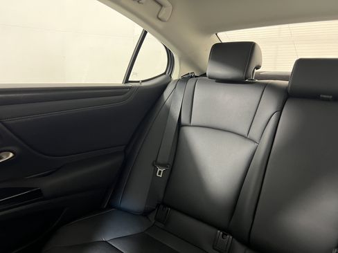 Used 2023 Lexus ES 350 w/ Premium Package FWD image 13