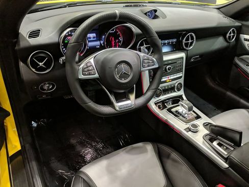 Used 2020 Mercedes-Benz SLC 43 AMG image 10
