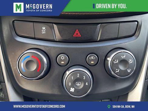 Used 2017 Chevrolet Trax LT AWD/4WD image 22