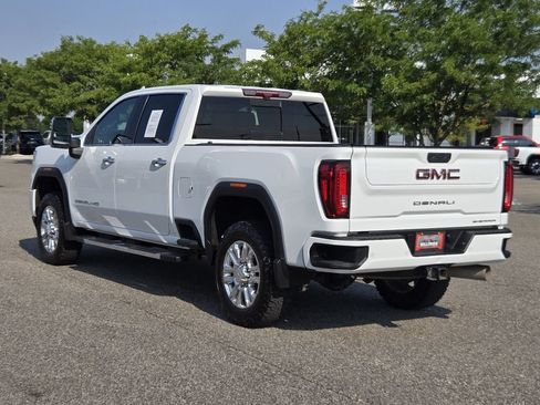 Used 2021 GMC Sierra 3500 Denali w/ Denali Ultimate Package AWD/4WD image 14