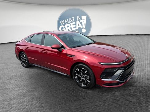 Used 2024 Hyundai Sonata SEL FWD image 1
