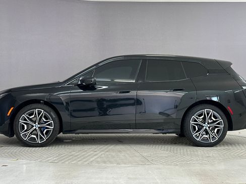 Certified 2024 BMW iX xDrive50 w/ Premium Package AWD/4WD image 2