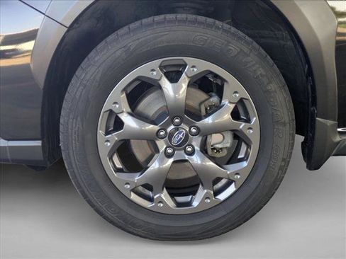 Used 2022 Subaru Crosstrek 2.5i Sport w/ Moonroof Package image 23