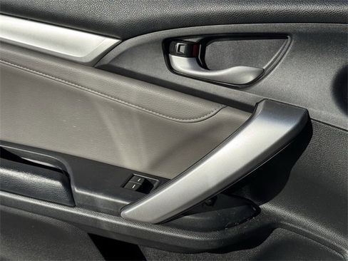 Used 2016 Honda Civic EX-L image 22