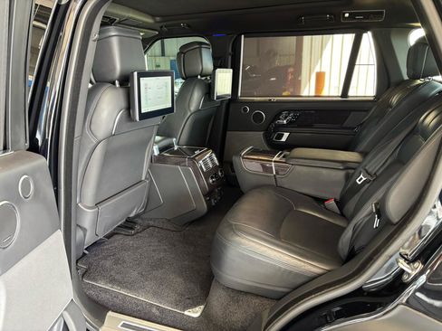 Used 2018 Land Rover Range Rover Long Wheelbase Autobiography image 28