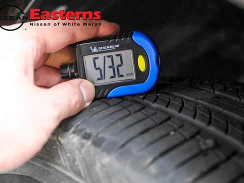 Used 2023 Nissan Rogue SV image 28