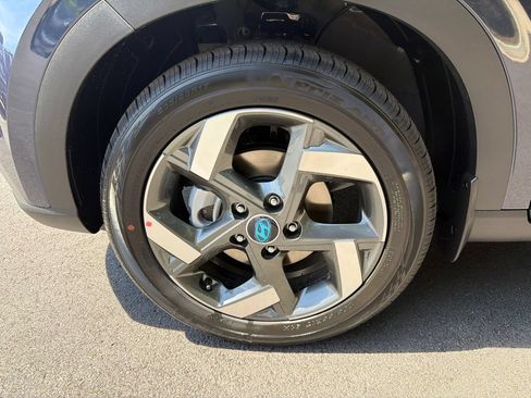 New 2026 Hyundai Venue SEL FWD image 12