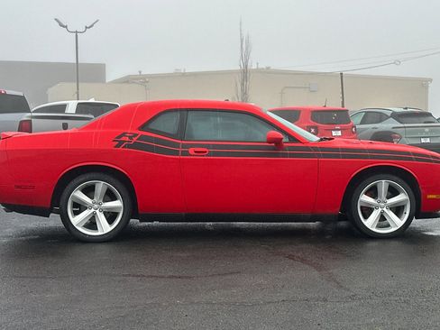 Used 2009 Dodge Challenger R/T image 3