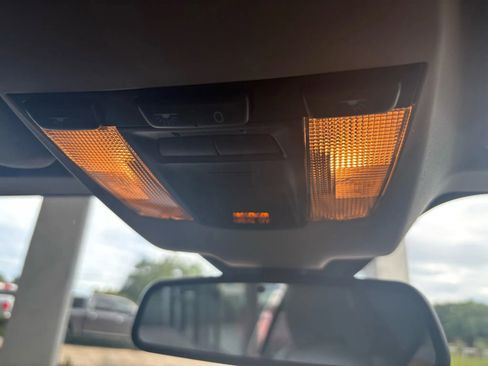 Used 2013 Volvo C70 T5 image 19