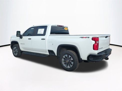 Used 2021 Chevrolet Silverado 2500 Custom w/ Custom Value Package image 7