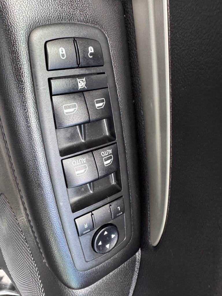 Used 2019 Dodge Durango SXT AWD/4WD image 29