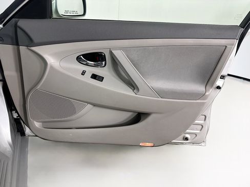 Used 2008 Toyota Camry Hybrid image 30