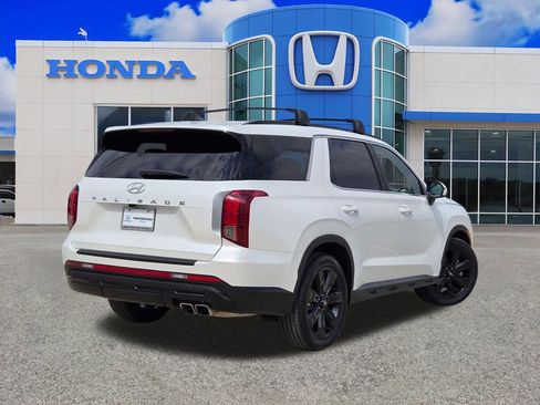 Used 2024 Hyundai Palisade XRT FWD image 3