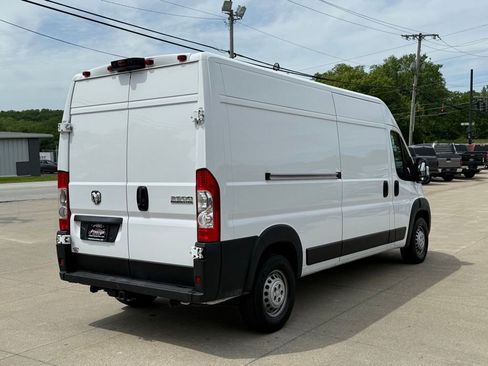 Used 2024 RAM ProMaster 2500 w/ Safety Group FWD image 19