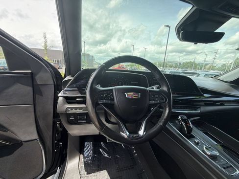 Used 2023 Cadillac Escalade V AWD/4WD image 14