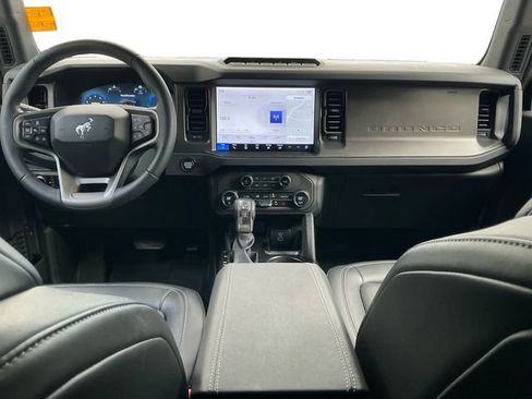 Used 2025 Ford Bronco Badlands AWD/4WD image 12