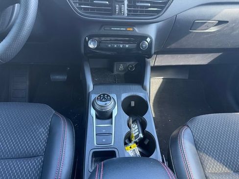Used 2025 Ford Escape ST-Line Select w/ Tech Pack #1 AWD/4WD image 11