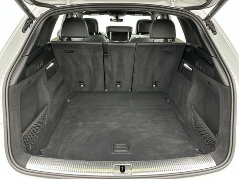 Used 2021 Audi SQ5 Prestige image 24