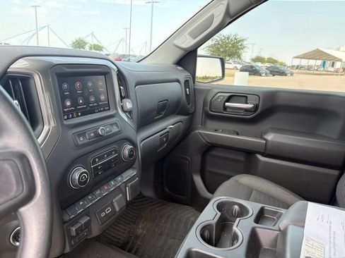 Used 2026 Chevrolet Silverado 1500 Custom w/ LPO, Dark Essentials Package RWD image 19