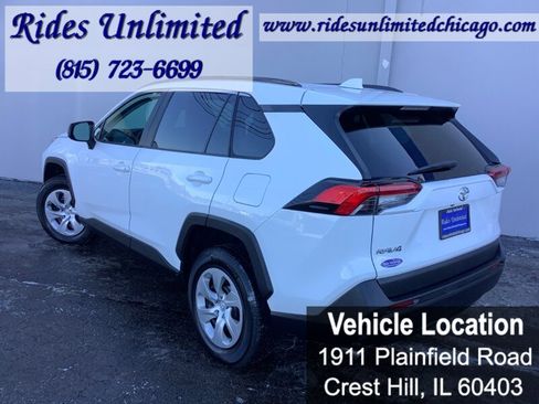 Used 2020 Toyota RAV4 LE image 4