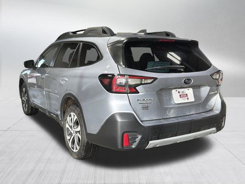 Certified 2022 Subaru Outback Limited image 5