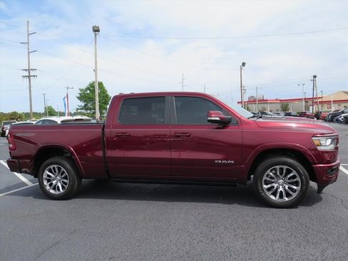 Used 2022 RAM 1500 Laramie AWD/4WD image 2