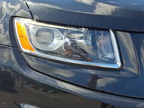 Used 2016 Jeep Grand Cherokee Laredo w/ Quick Order Package 23E AWD/4WD image 9