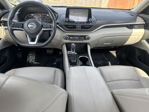 Used 2022 Nissan Altima 2.5 SL AWD/4WD image 11
