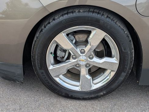 Used 2014 Chevrolet Volt Premium w/ Premium Trim Package FWD image 10