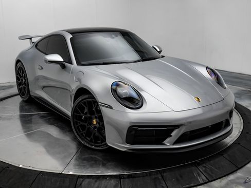 Used 2024 Porsche 911 Carrera GTS RWD image 26