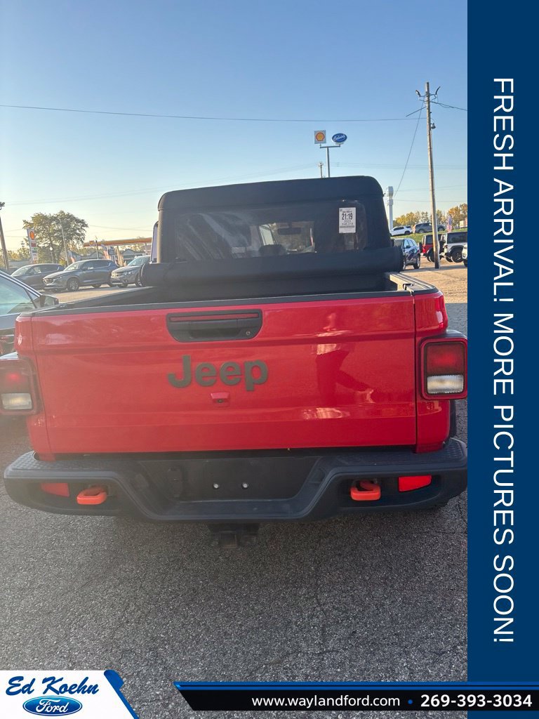 Used 2023 Jeep Gladiator Mojave w/ Cold Weather Group AWD/4WD image 3