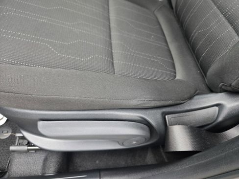 Certified 2023 Hyundai Venue SE image 15