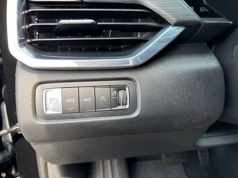 Used 2025 GMC Acadia Elevation AWD/4WD image 23