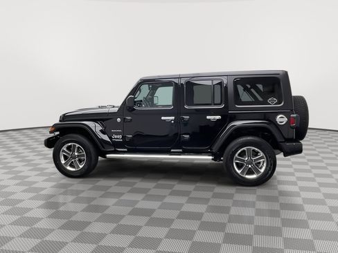 Used 2022 Jeep Wrangler Unlimited Sahara w/ Cold Weather Group AWD/4WD image 36